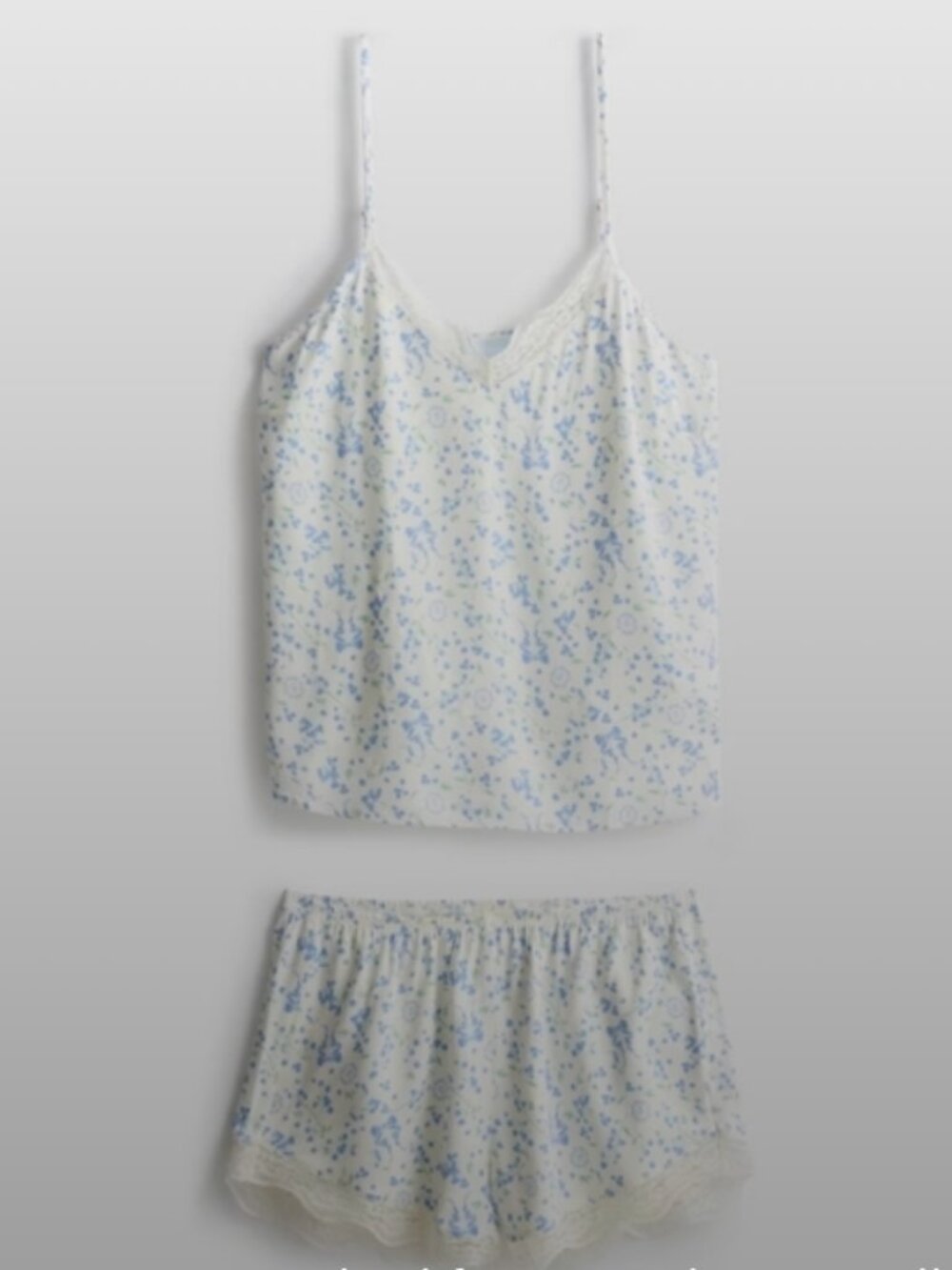 Bridgerton Women’s 2-Piece Matching Pajama Set (NWT-Med.)
